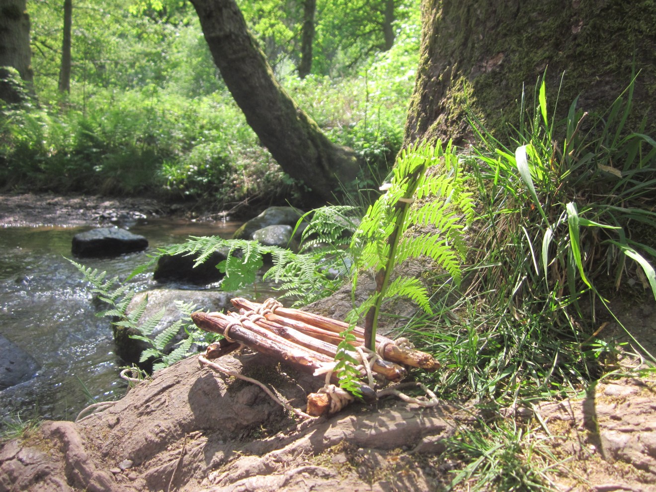 Penknife and String No1: The Mini Raft – YellowFields